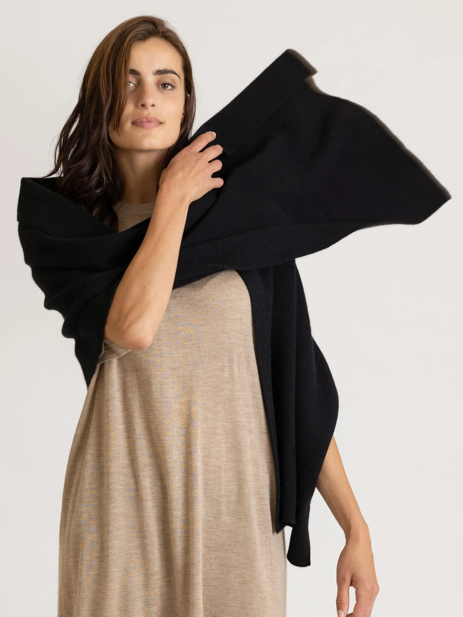 Cashmere scarf "Nobel" - black