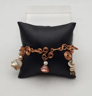 Vintage Bent Wire Copper Shell and Pearl Bracelet - 7.5"