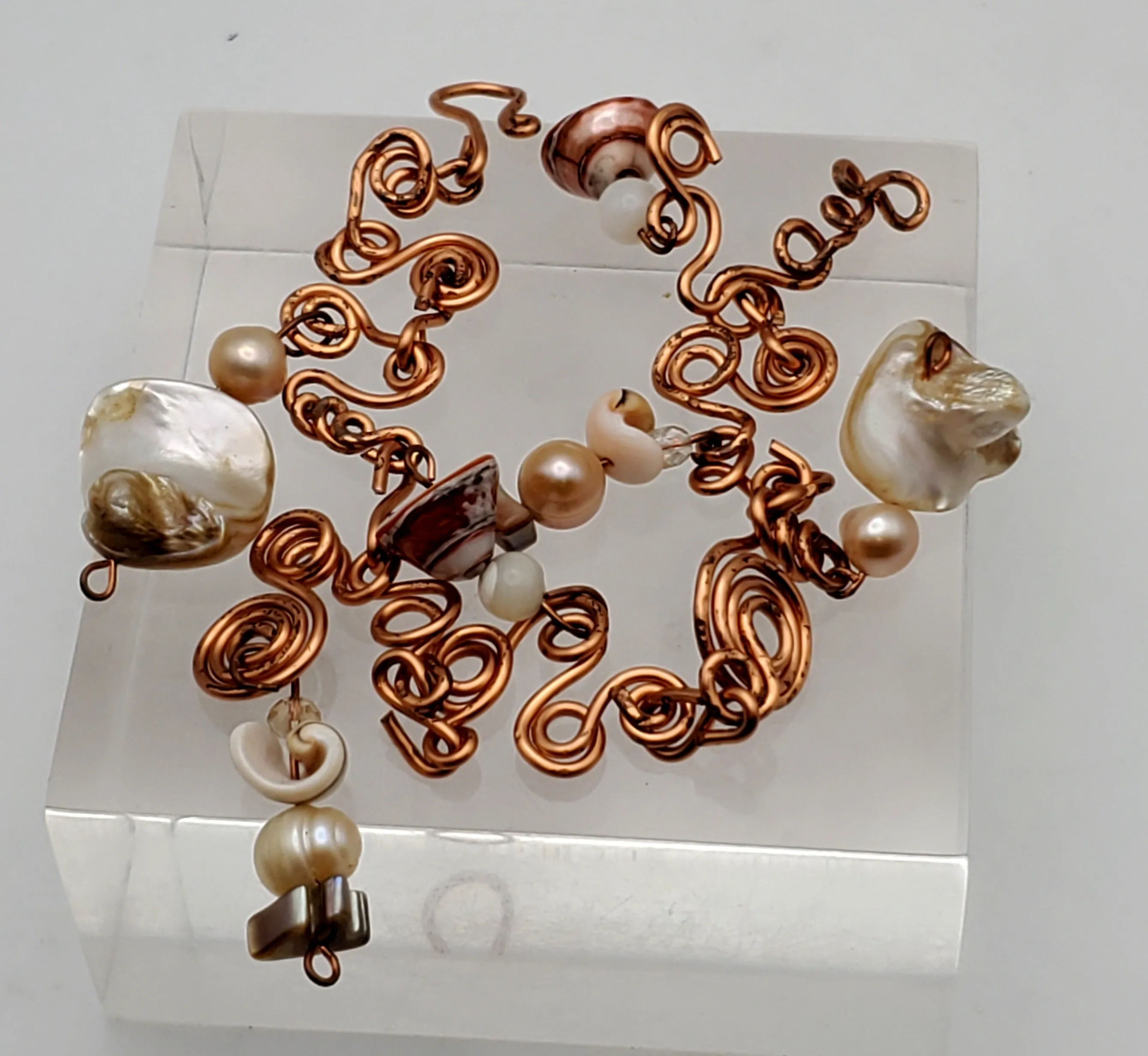 Vintage Bent Wire Copper Shell and Pearl Bracelet - 7.5"