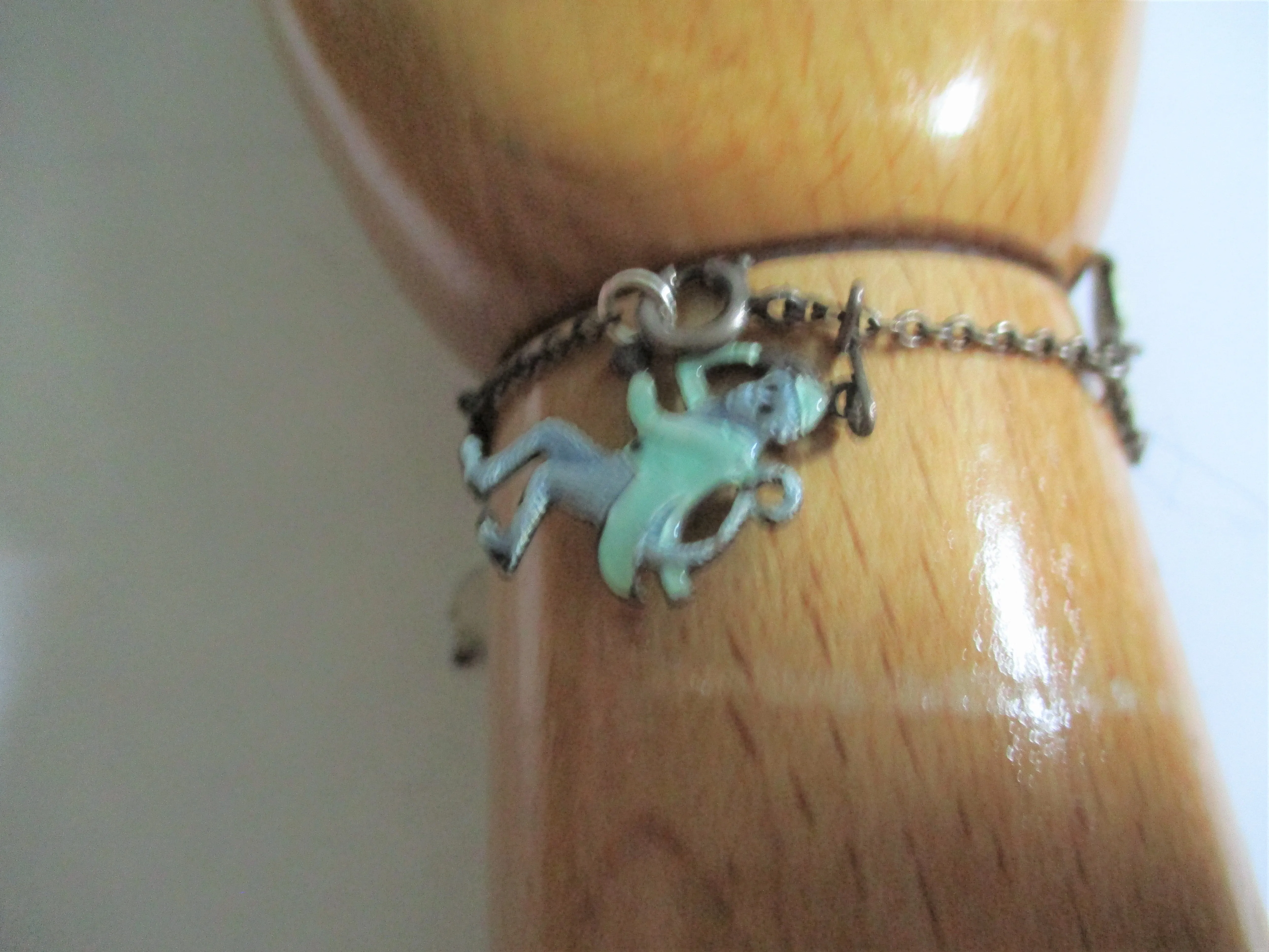 Vintage Retro Enamel ELEPHANT CAT MONKEY CHARM BRACELET Bangle STUNNING UNUSUAL